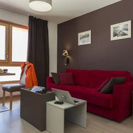 Prázdninový areál Odalys Front De Neige 4*