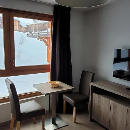 Kompleks wypoczynkowy Odalys Front De Neige 4*
