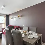 Odalys Front De Neige Holiday park 4*